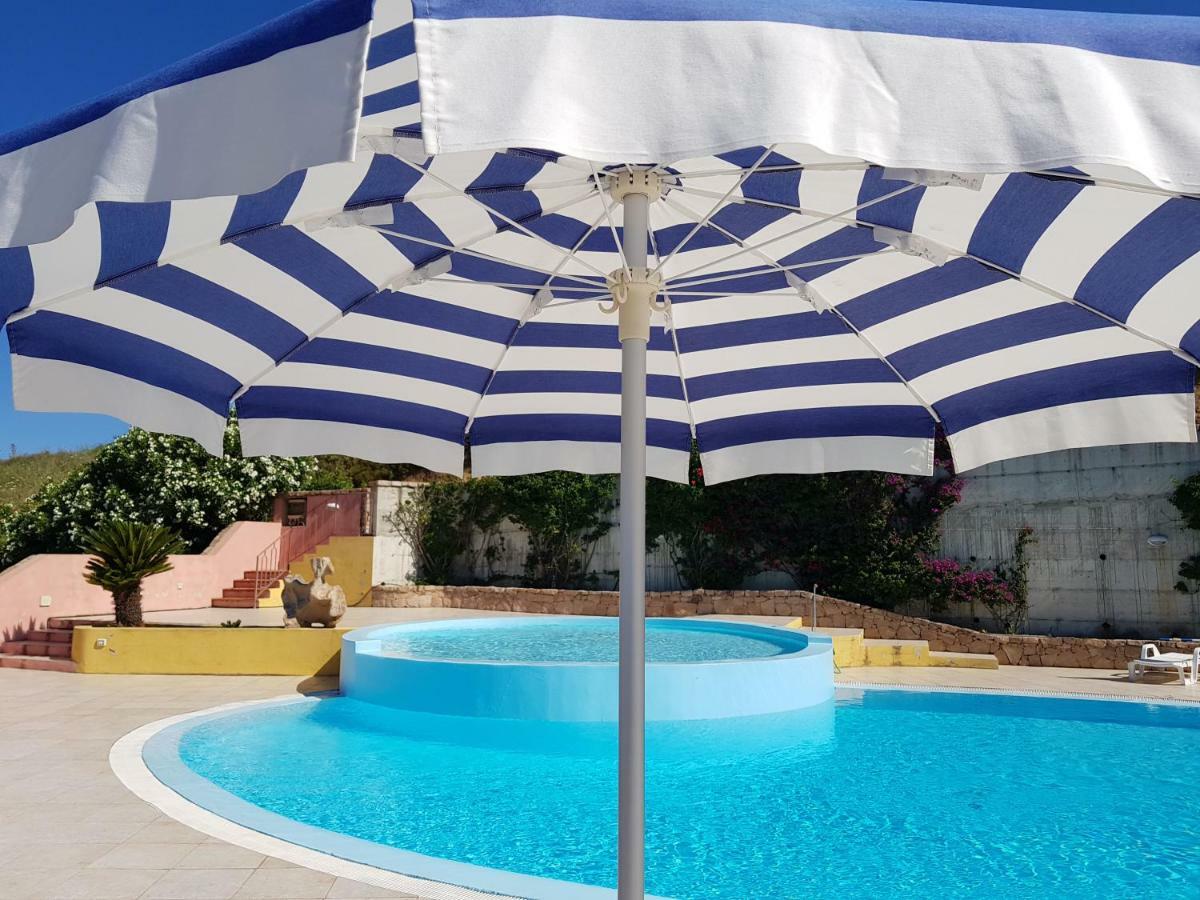 Residence Pala Stiddata With Panoramic Swimming Pool Trinità dʼAgultu Exterior foto