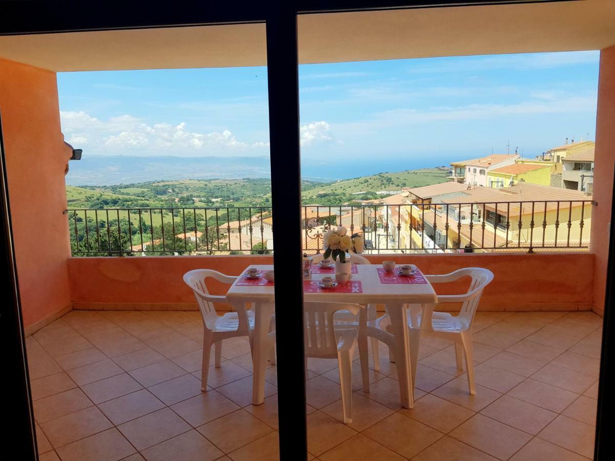 Residence Pala Stiddata With Panoramic Swimming Pool Trinità dʼAgultu Exterior foto